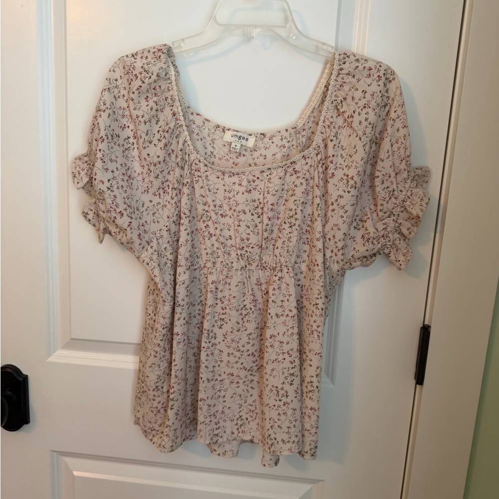 Umgee Cream Floral Blouse